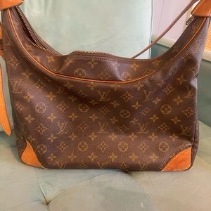 Authentic LV boulogne 35